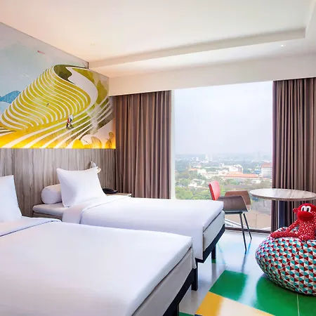 Ibis Styles Bandung Grand Central Exterior photo